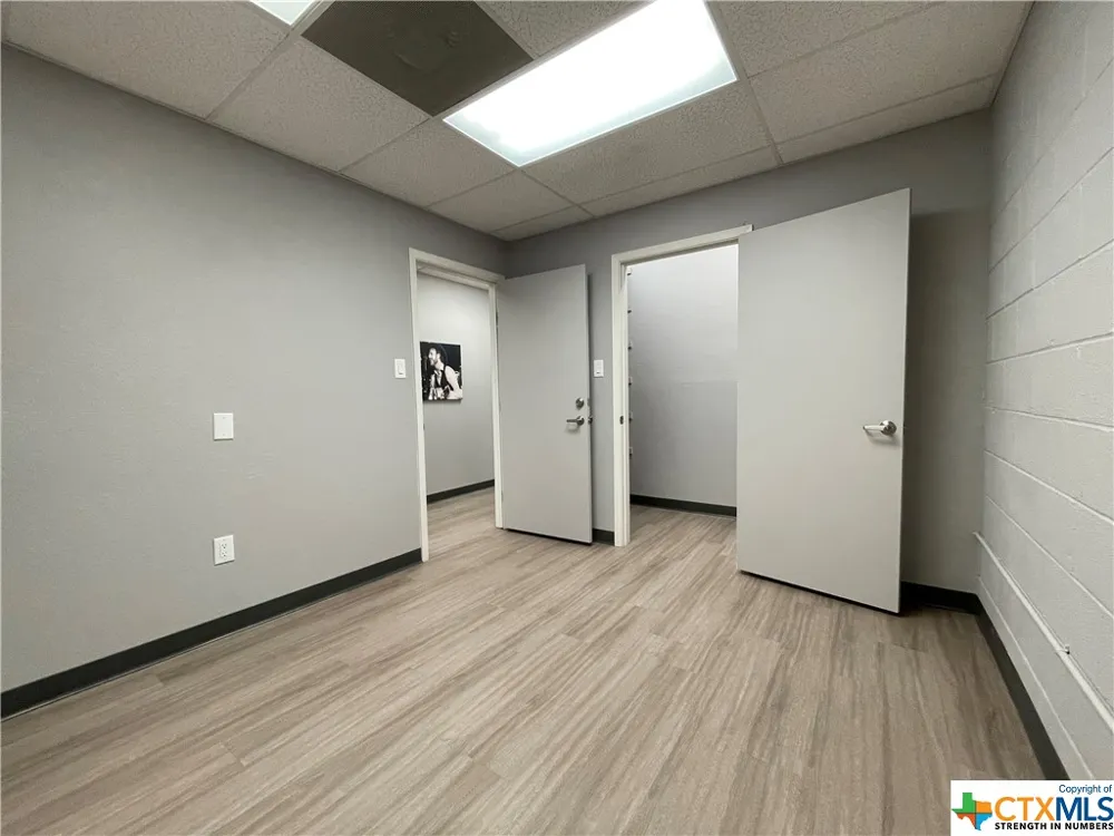 1409 Bishop Street San Marcos, TX 78666