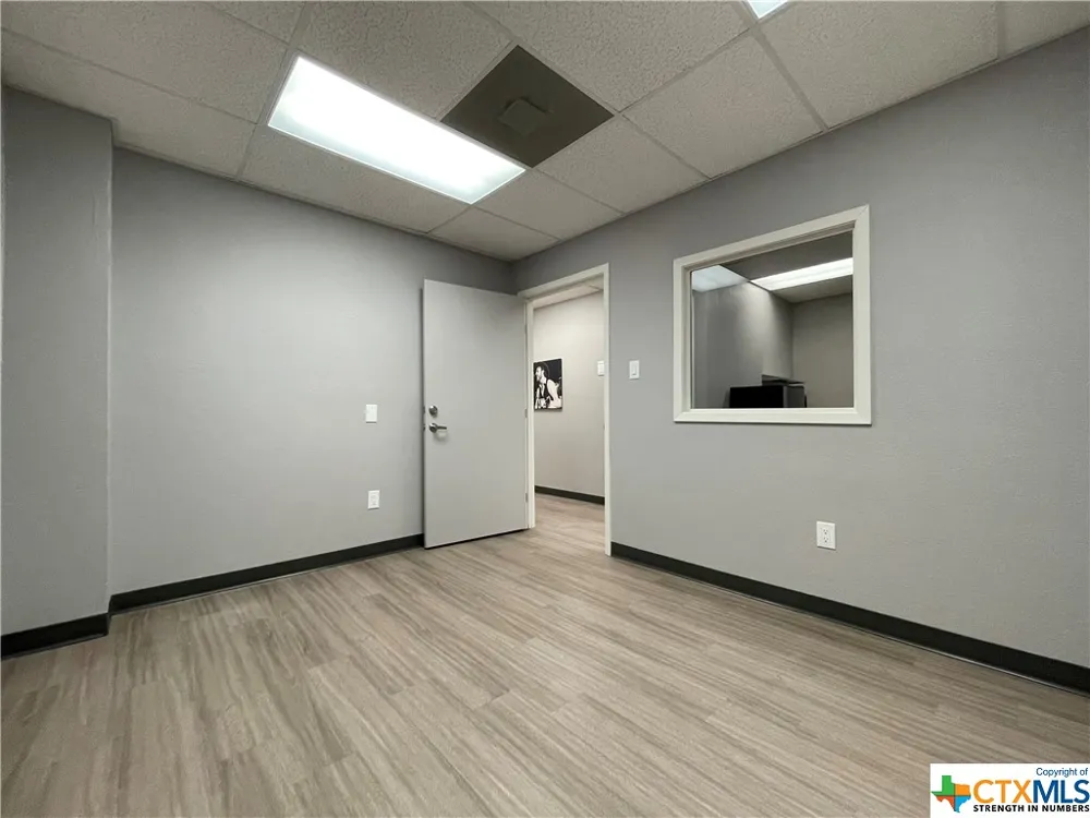 1409 Bishop Street San Marcos, TX 78666
