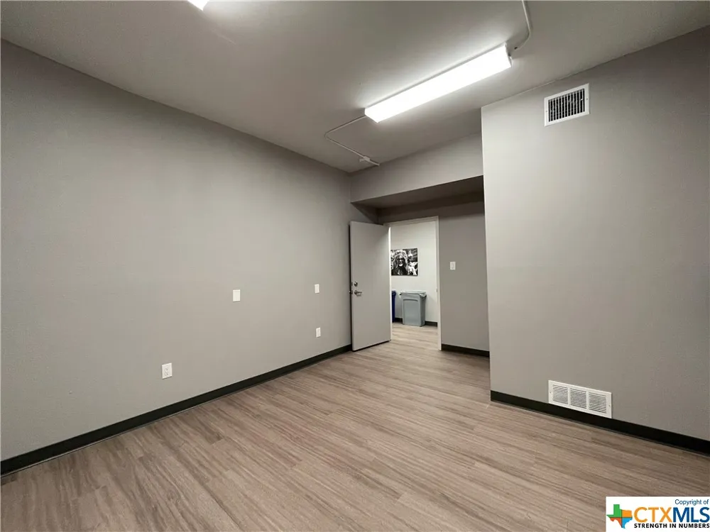 1409 Bishop Street San Marcos, TX 78666
