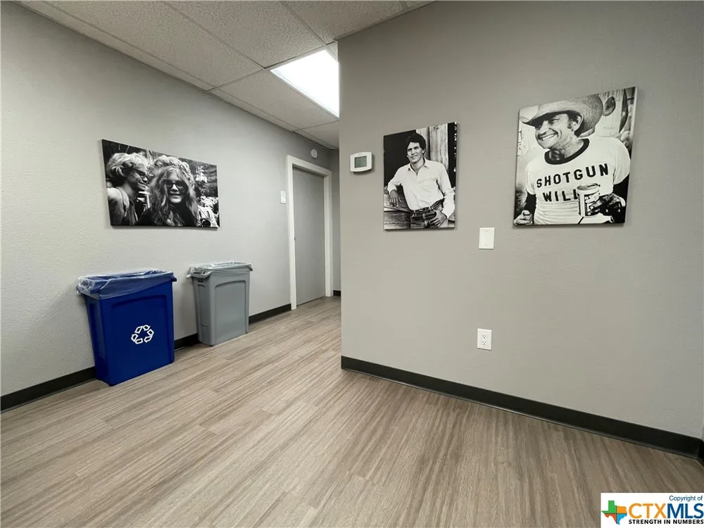 1409 Bishop Street San Marcos, TX 78666