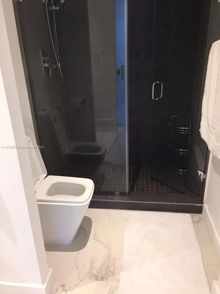 2301 Collins Ave #1503 Miami Beach, FL 33139