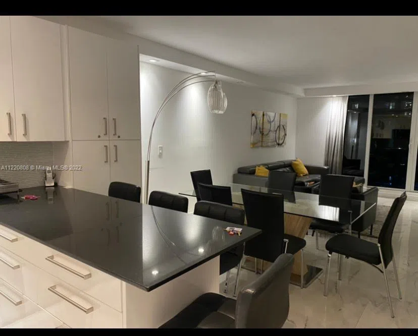 2301 Collins Ave #1503 Miami Beach, FL 33139