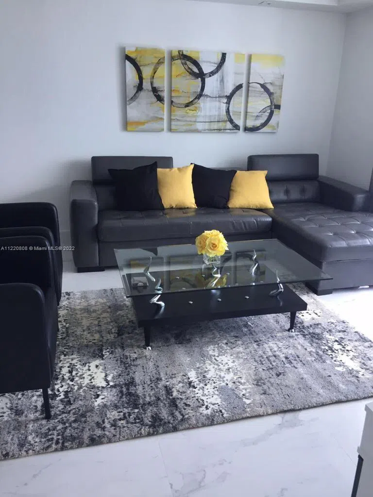 2301 Collins Ave #1503 Miami Beach, FL 33139