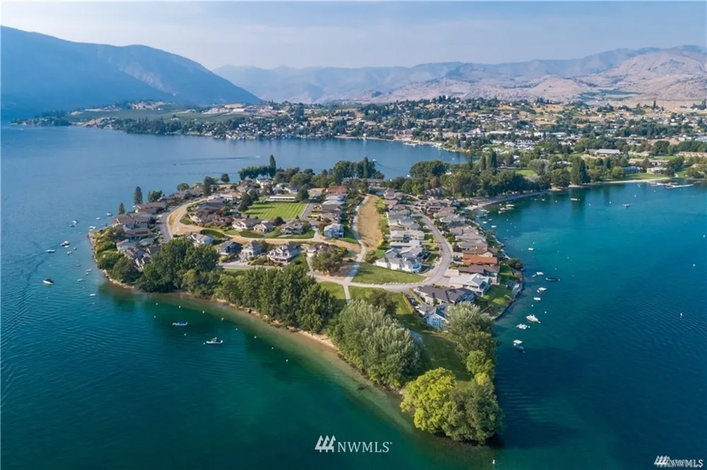 1 Lodge 602-O Manson, WA 98831