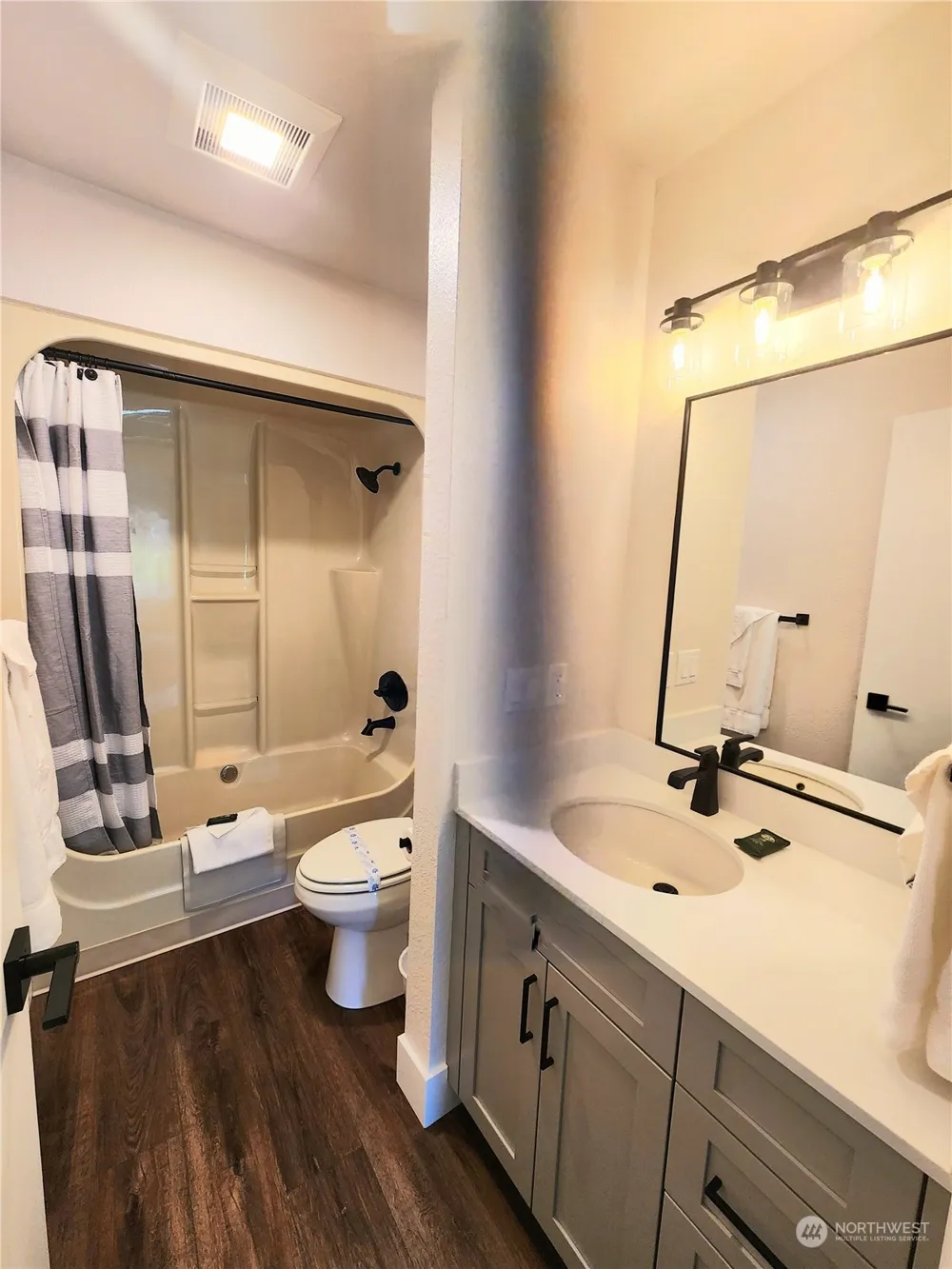 1 Lodge 602-O Manson, WA 98831