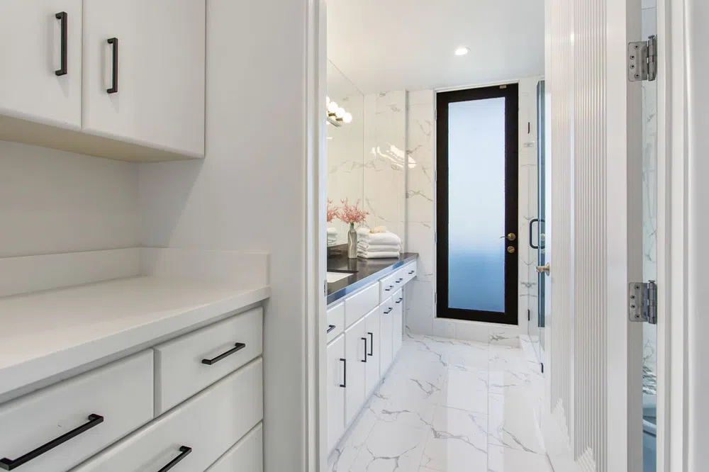 2955 Passmore Drive Los Angeles, CA 90068