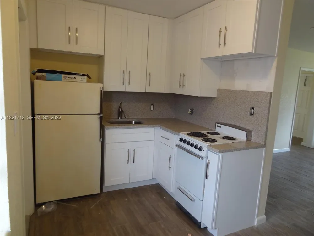 2212 Johnson St Hollywood, FL 33020