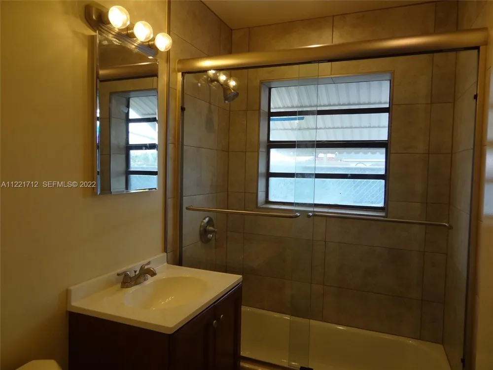 2212 Johnson St Hollywood, FL 33020