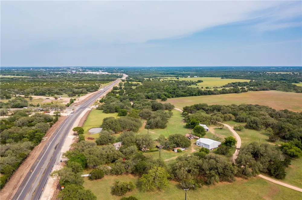 17733 W State Highway 29 Highway Liberty Hill, TX 78642