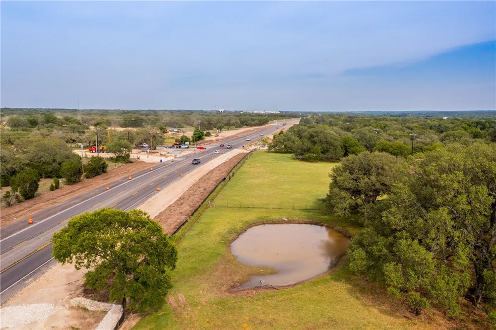 17733 W State Highway 29 Highway Liberty Hill, TX 78642