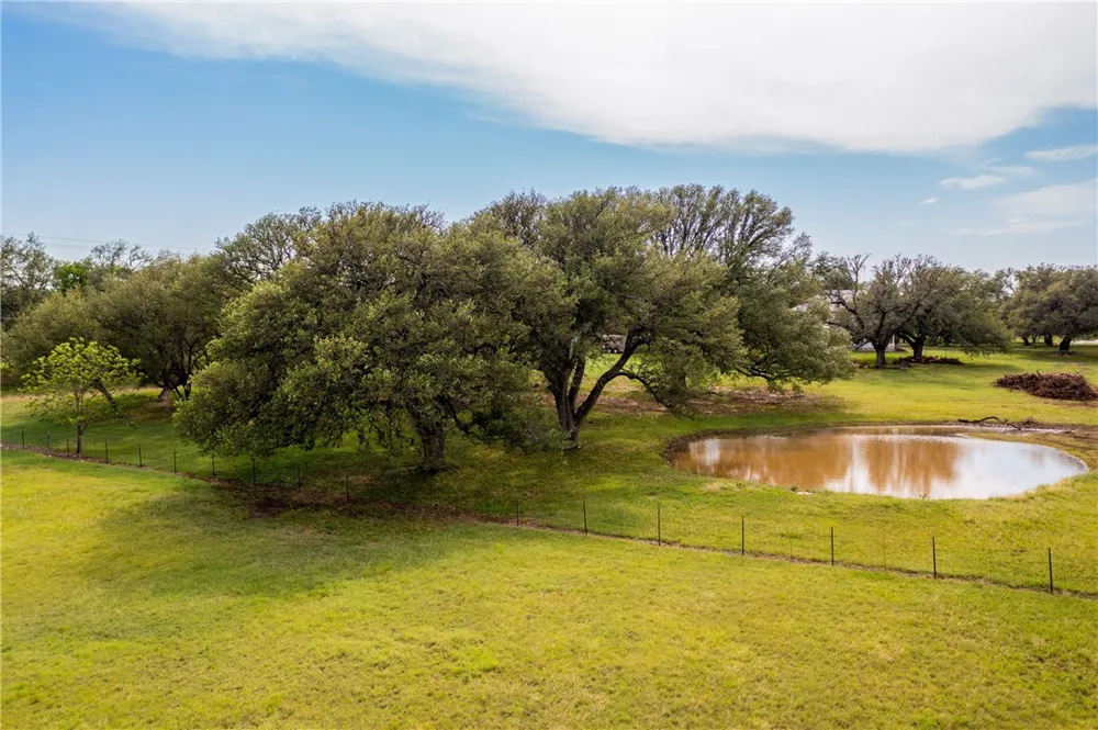 17733 W State Highway 29 Highway Liberty Hill, TX 78642
