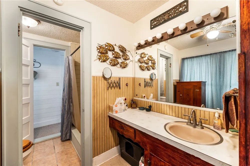 17733 W State Highway 29 Highway Liberty Hill, TX 78642
