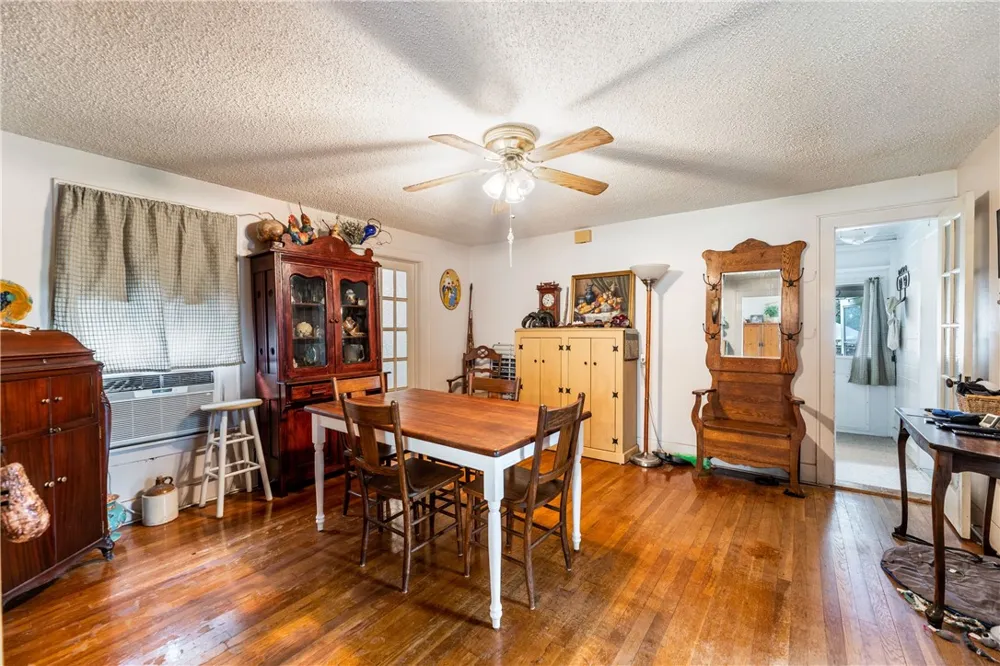 17733 W State Highway 29 Highway Liberty Hill, TX 78642