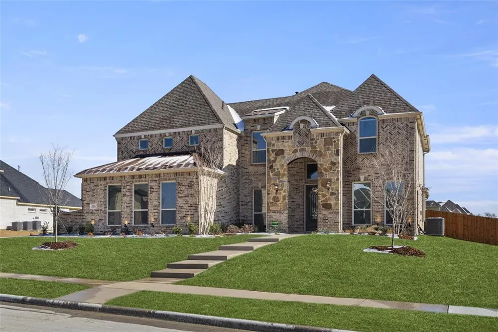 320 Cheyenne Mountain Drive Ovilla, TX 75154