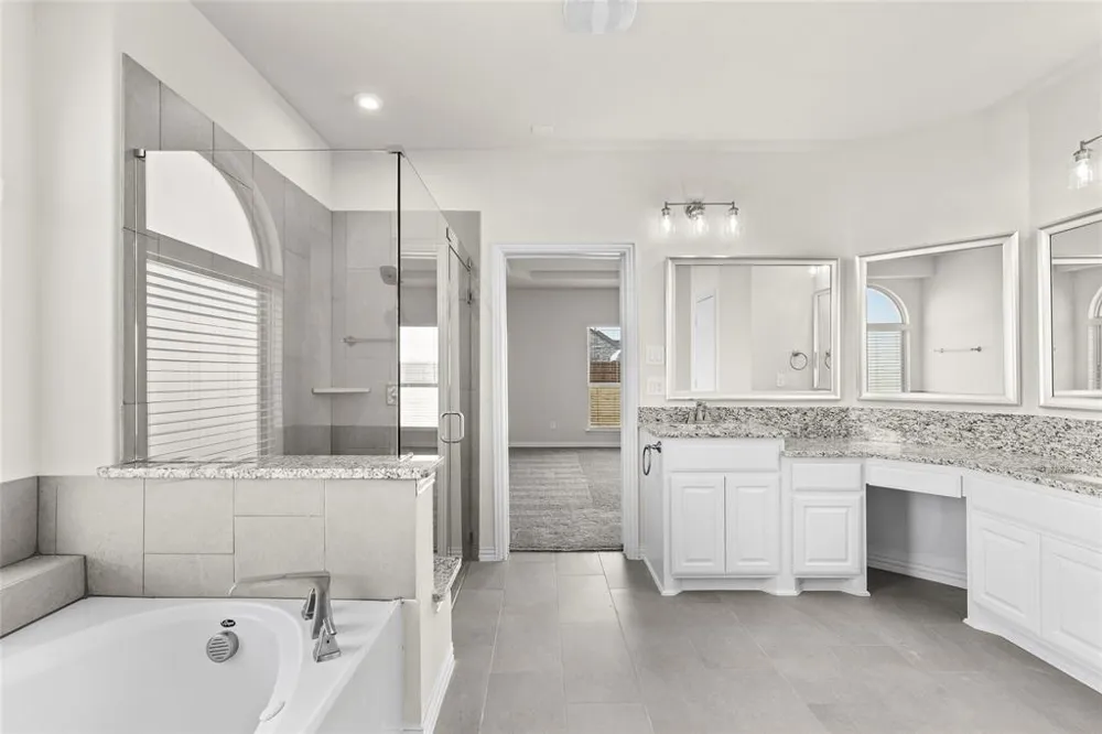 320 Cheyenne Mountain Drive Ovilla, TX 75154