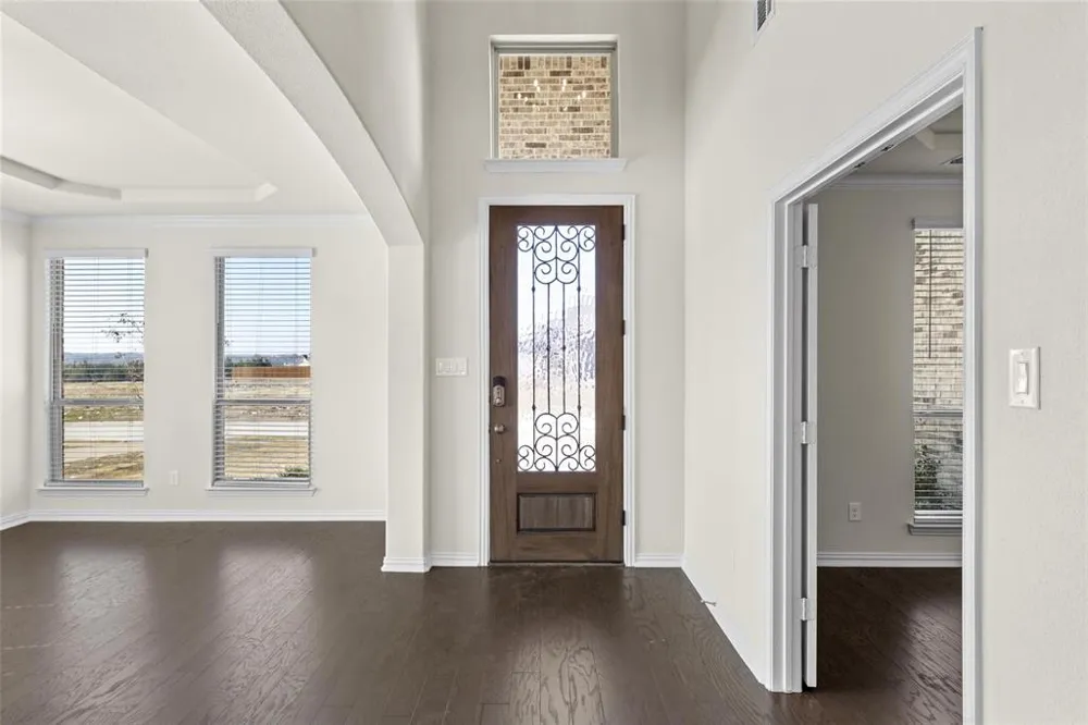 320 Cheyenne Mountain Drive Ovilla, TX 75154