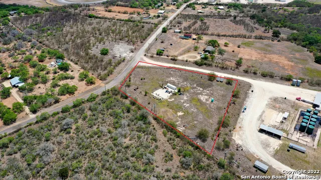 447 PULLINS RD Pleasanton, TX 78064