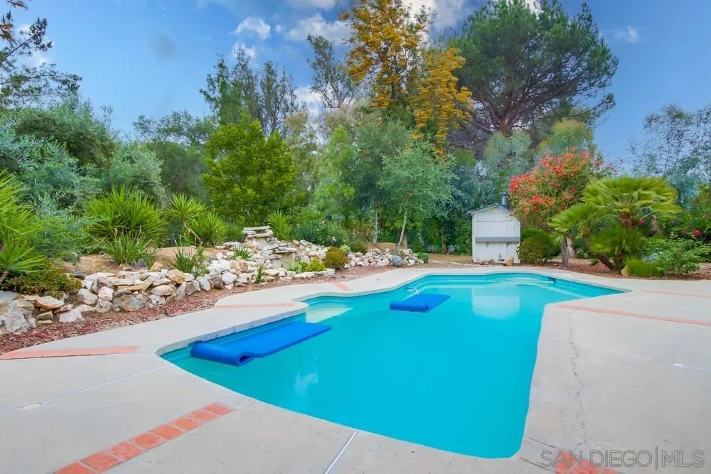 16820 Orchard Bend Rd Poway, CA 92064