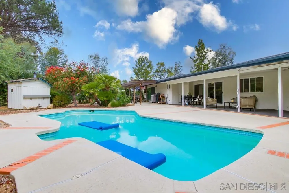 16820 Orchard Bend Rd Poway, CA 92064