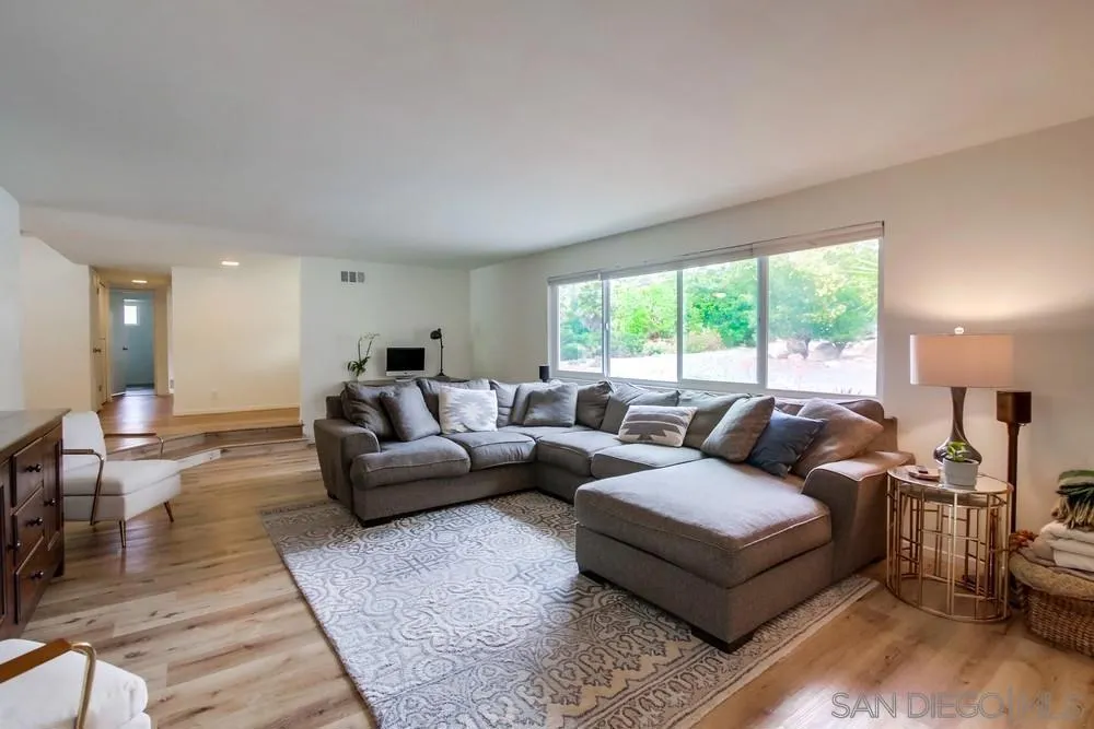 16820 Orchard Bend Rd Poway, CA 92064