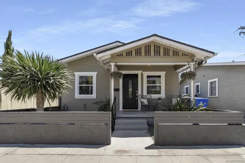 2333 Howard Ave