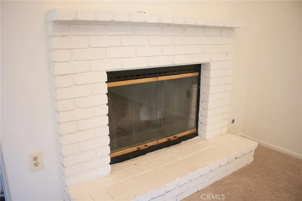 2147 W Fairview Drive Rialto, CA 92377