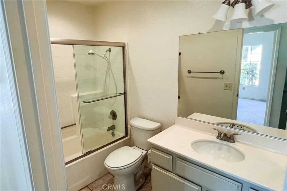 2147 W Fairview Drive Rialto, CA 92377