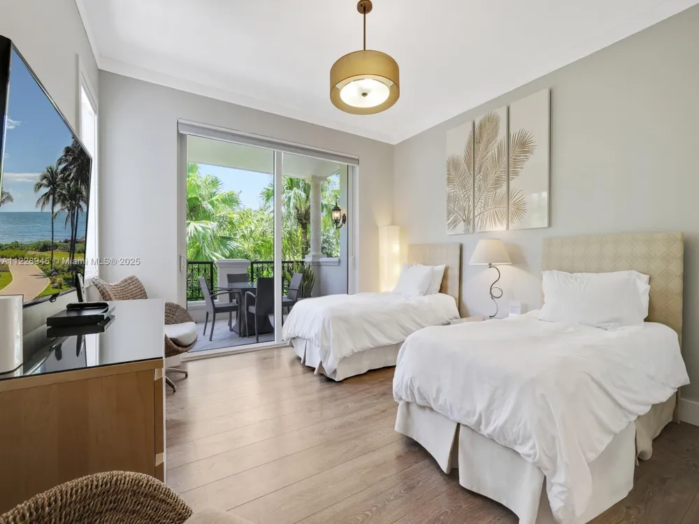 19126 Fisher Island Dr #19126 Miami Beach, FL 33109