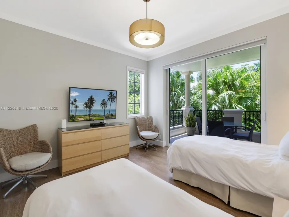 19126 Fisher Island Dr #19126 Miami Beach, FL 33109