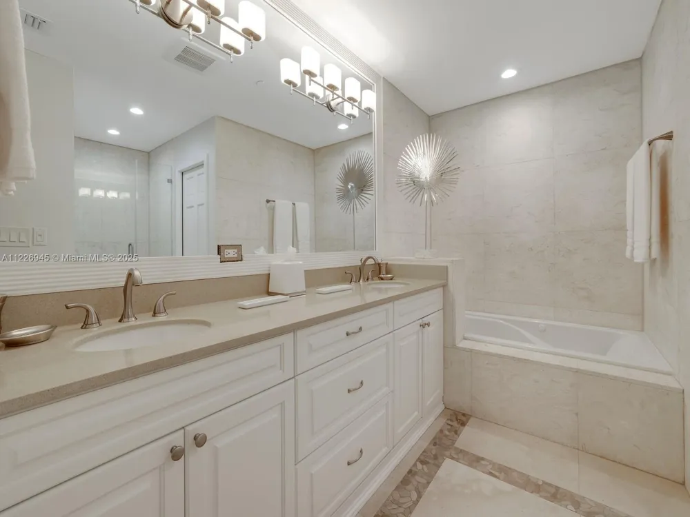 19126 Fisher Island Dr #19126 Miami Beach, FL 33109