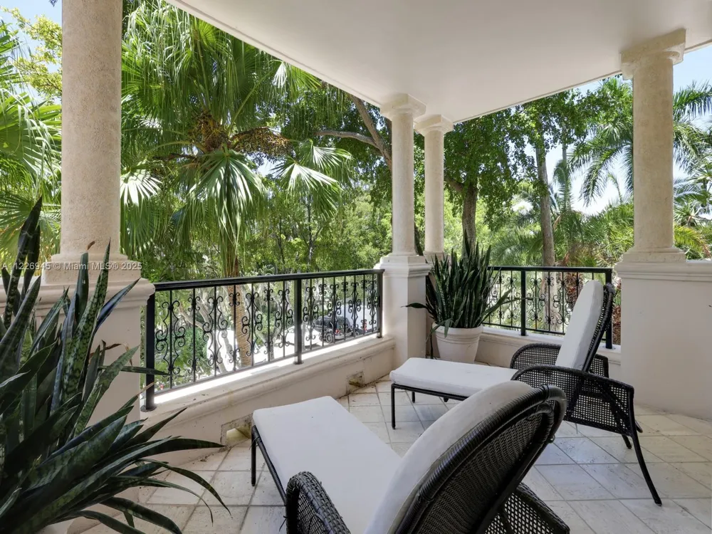 19126 Fisher Island Dr #19126 Miami Beach, FL 33109