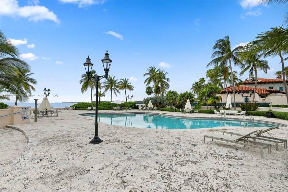 19126 Fisher Island Dr #19126 Miami Beach, FL 33109