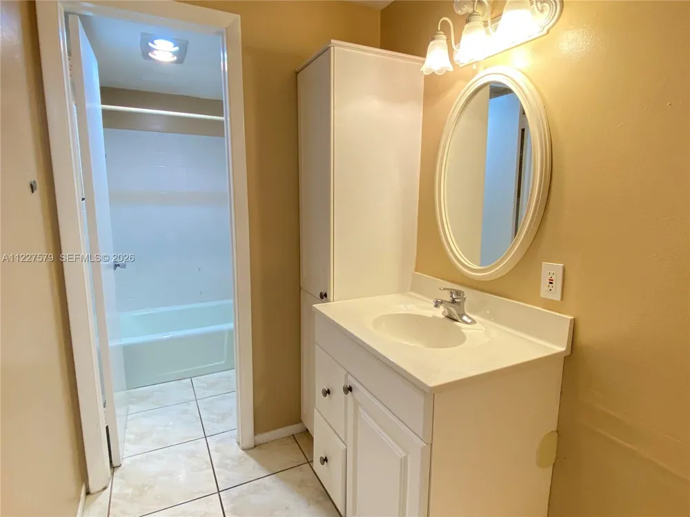 6289 Lear Dr #306 Lake Worth, FL 33462