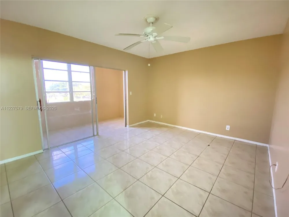 6289 Lear Dr #306 Lake Worth, FL 33462