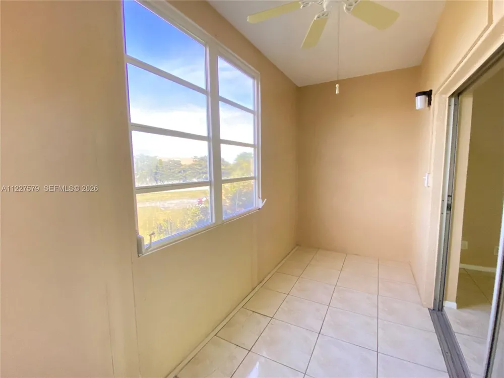 6289 Lear Dr #306 Lake Worth, FL 33462