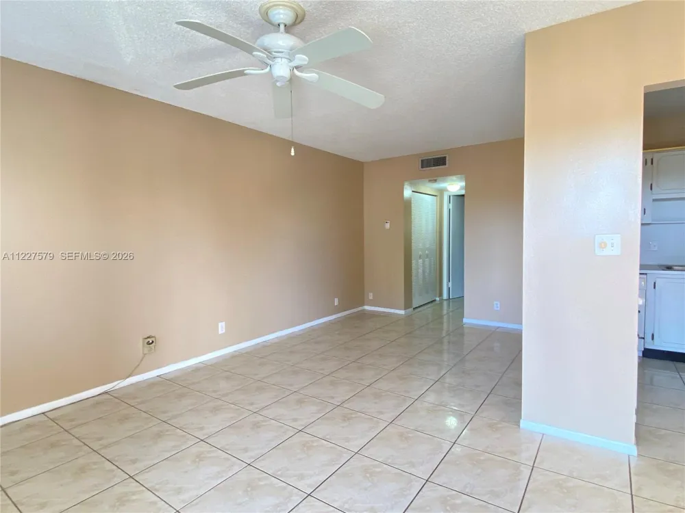 6289 Lear Dr #306 Lake Worth, FL 33462