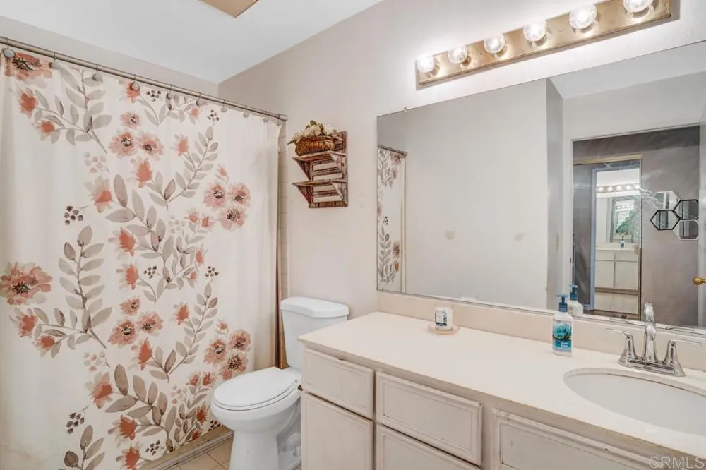 15828 Davis Cup Lane Ramona, CA 92065