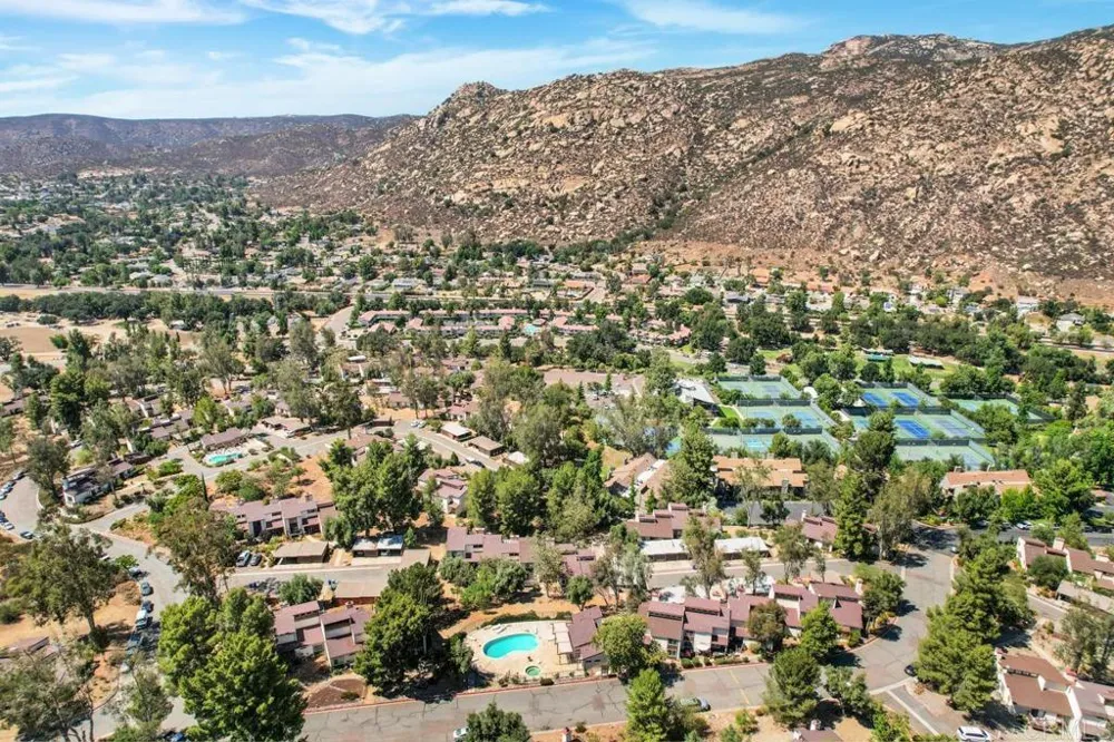 15828 Davis Cup Lane Ramona, CA 92065
