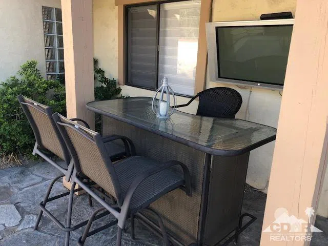 101 Juan Circle Palm Desert, CA 92260