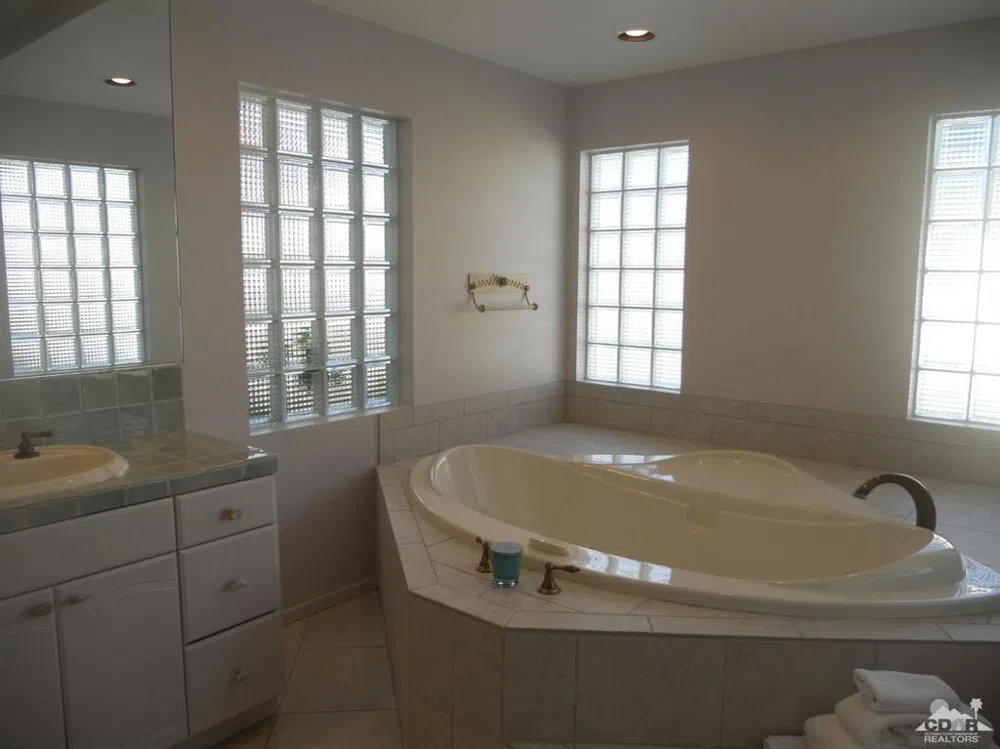 101 Juan Circle Palm Desert, CA 92260