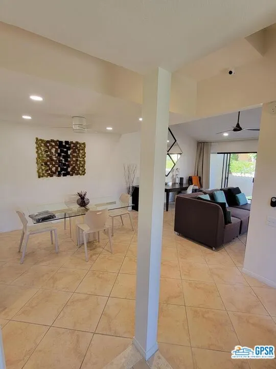 2600 S Palm Canyon Drive #20 Palm Springs, CA 92264