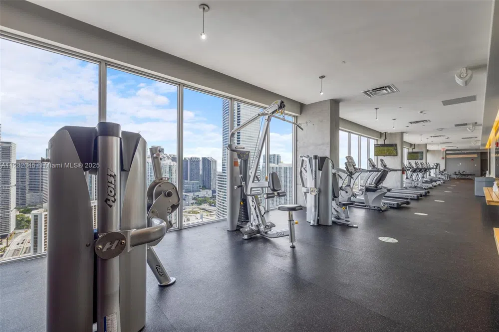 151 SE 1st St #809 Miami, FL 33131