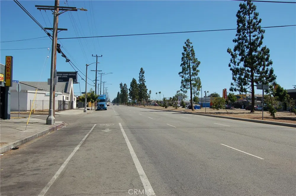 9220 S VERMONT AVENUE Los Angeles, CA 90044