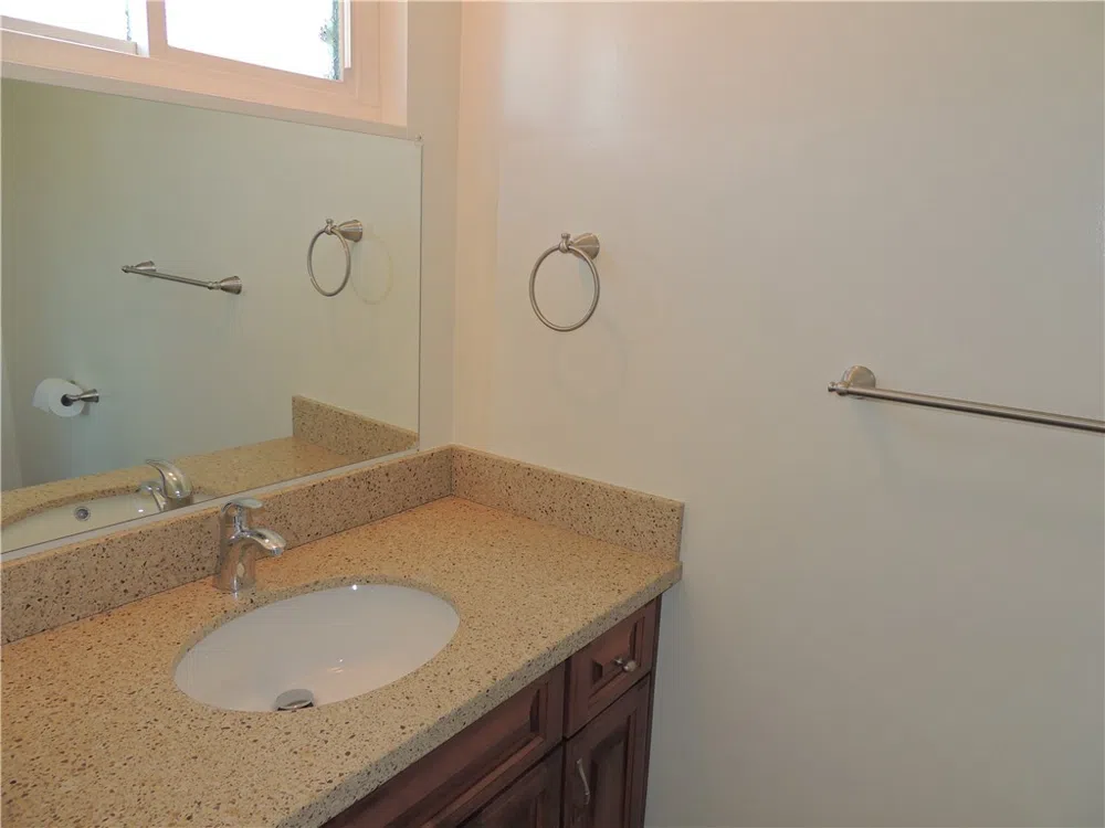 321 Gladys Avenue #4 Long Beach, CA 90814