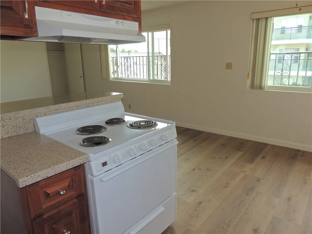 321 Gladys Avenue #4 Long Beach, CA 90814