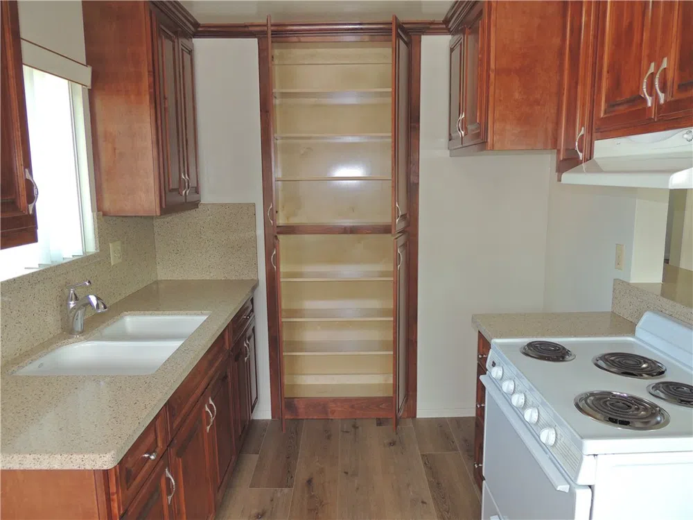 321 Gladys Avenue #4 Long Beach, CA 90814