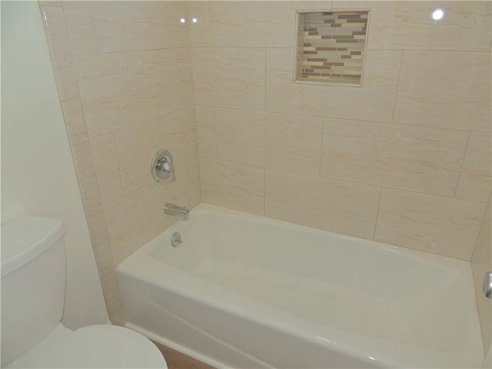 321 Gladys Avenue #4 Long Beach, CA 90814