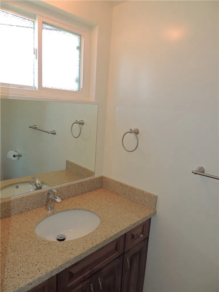 321 Gladys Avenue #4 Long Beach, CA 90814