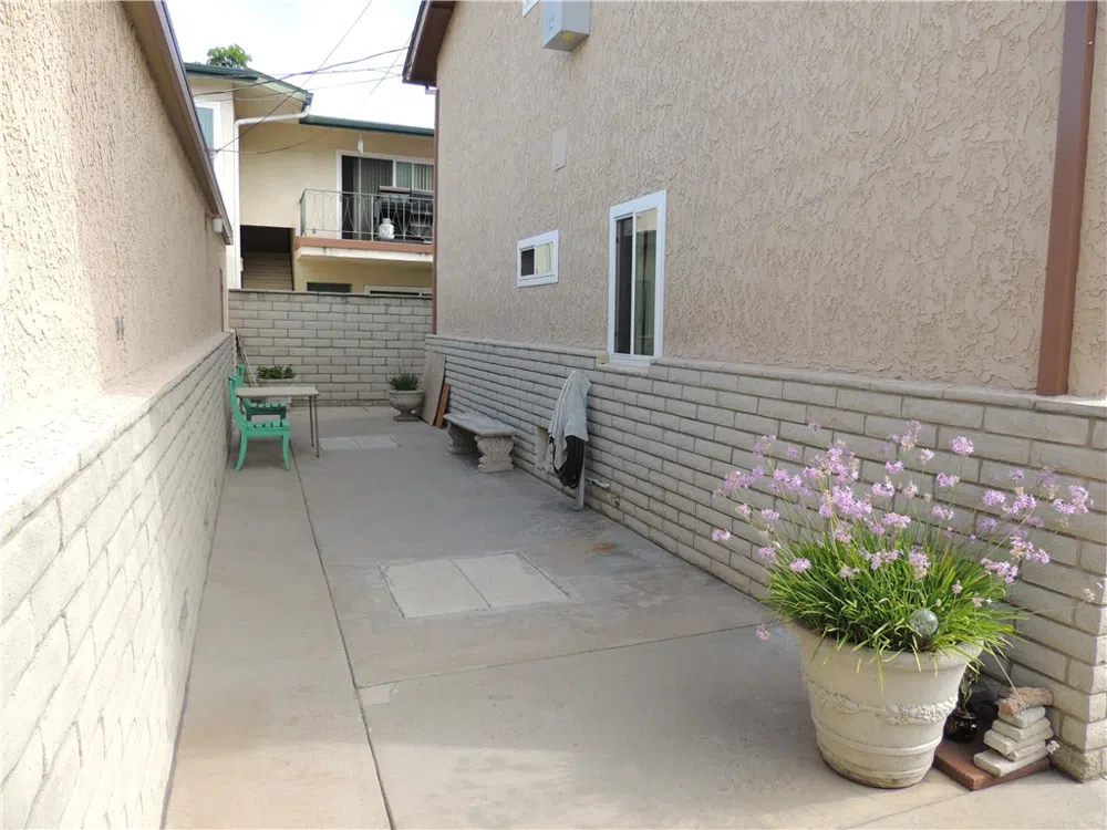 321 Gladys Avenue #4 Long Beach, CA 90814