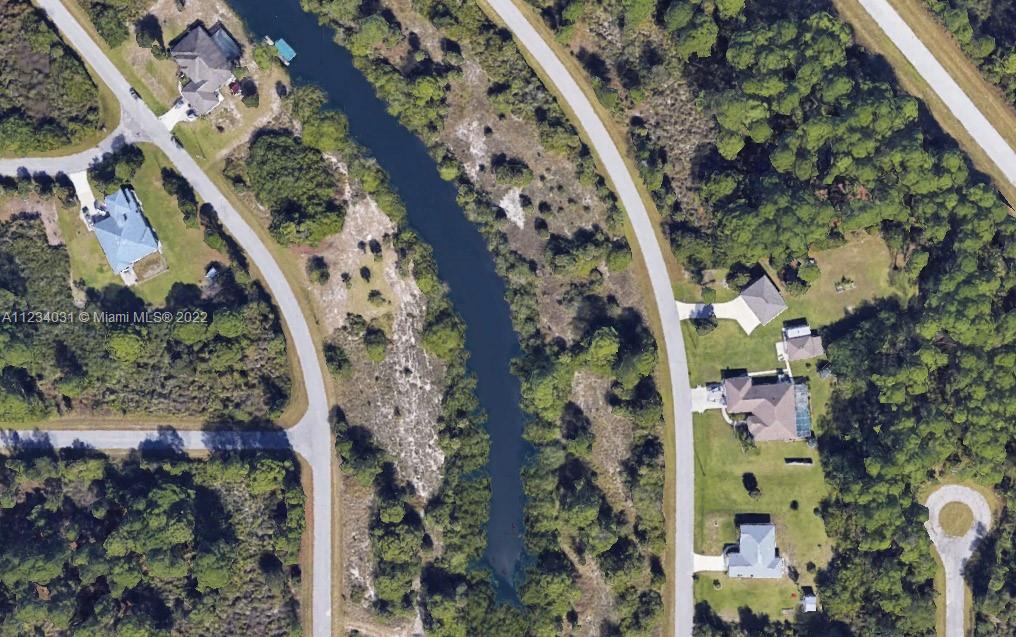 2573 Chapel Dr Port Charlotte, FL 33953